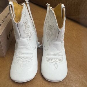 Brand New Infant cowgirl cow boy embroidered Boots, white